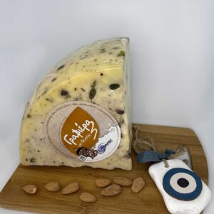 Graviera con pistacchio di Egina